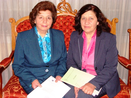 HermanasAbril01
