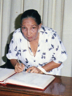 laura-ladron1